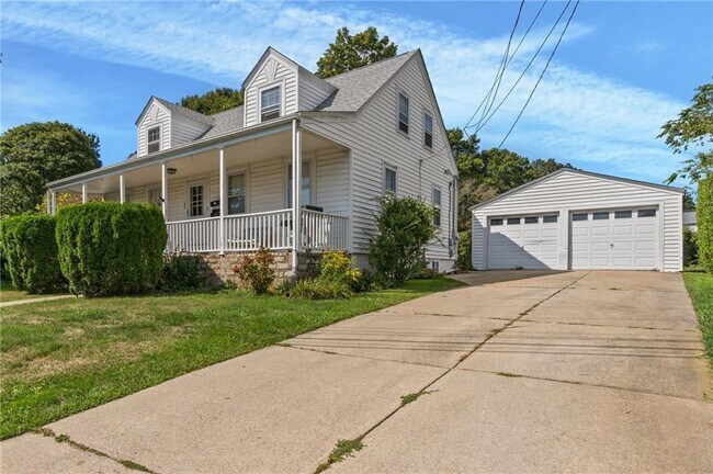 Building Photo - 56 Ruggles Ave