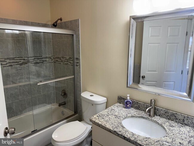 Building Photo - 20914 Rosebay Pl