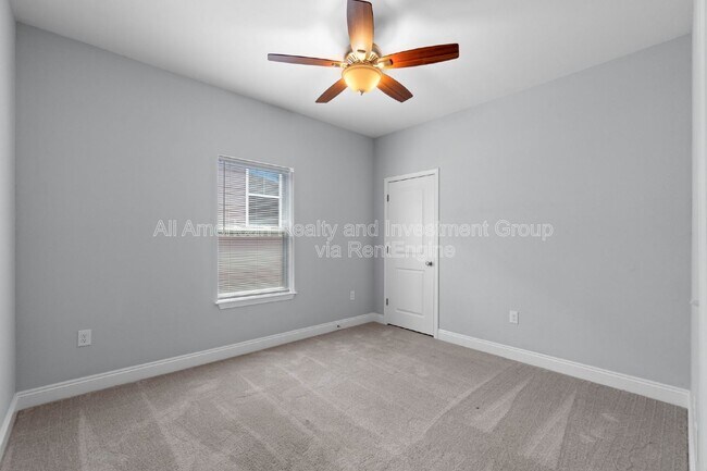 Building Photo - 181 Johnson Ct