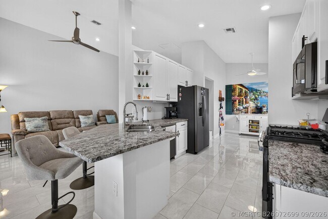Building Photo - 309 NW Toscane Tr