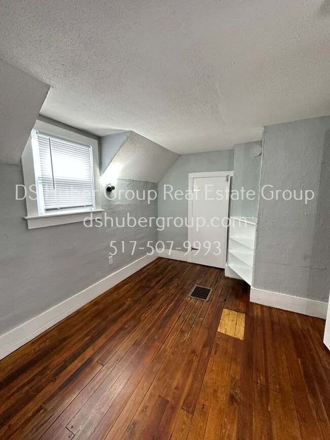 Building Photo - 1207 N Chestnut St