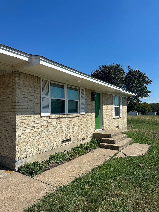 Building Photo - County Living- 1 mile from Hwy 380