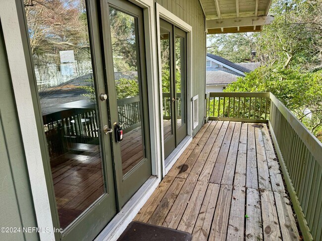 Building Photo - 1457 Challen Ave