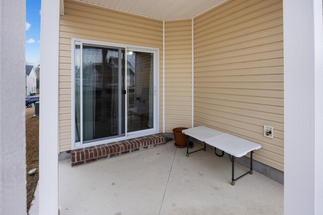 Building Photo - 243 Shallowbag Bay Ln