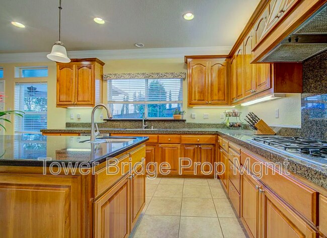 Building Photo - 1518 Southridge Ct