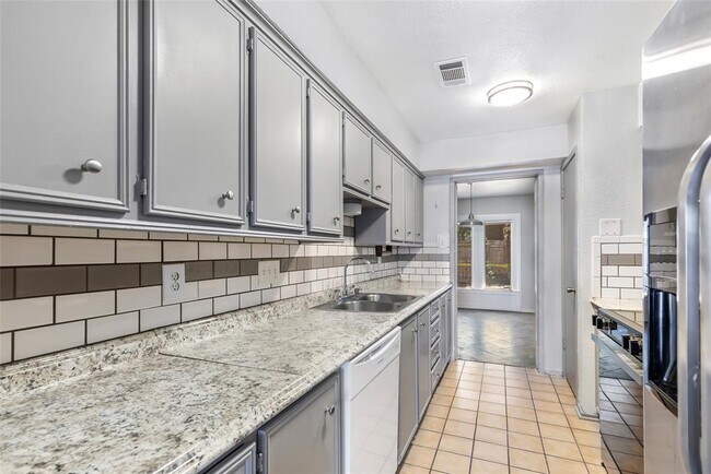 Building Photo - 5869 Sampley Way
