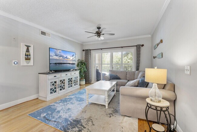 Building Photo - 2218 Tuscany Way