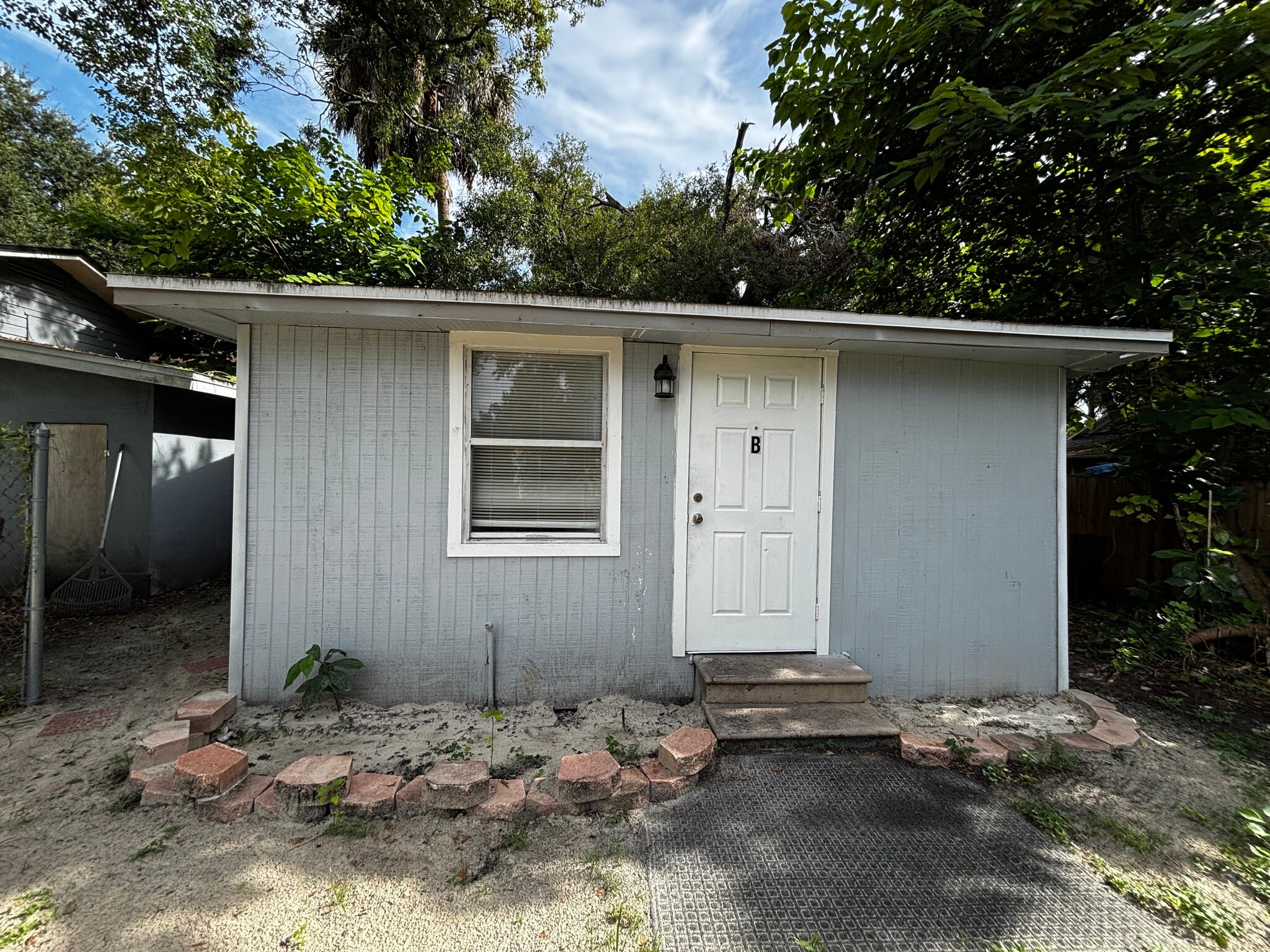 Building Photo - 8312 N 10th St