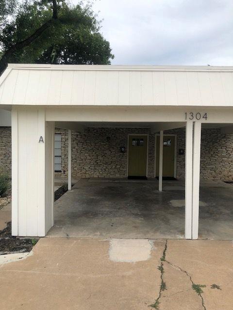 Building Photo - 1304 Fairbanks Dr