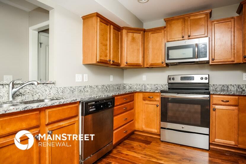 Building Photo - 1313 Sunray Dr
