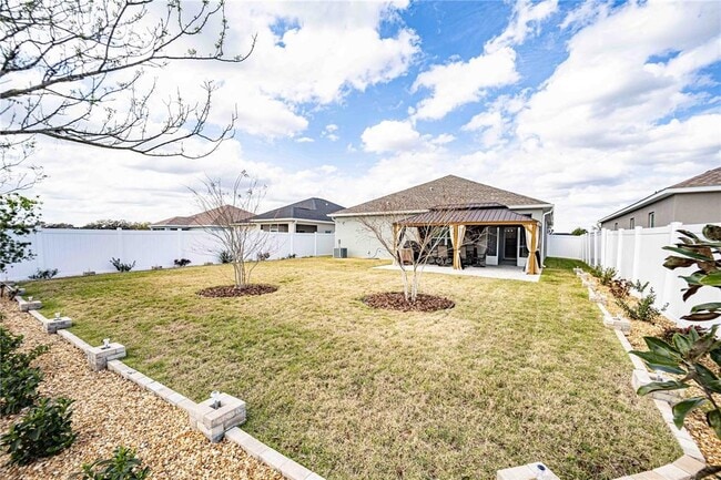 Building Photo - 4995 NE 125th Lp