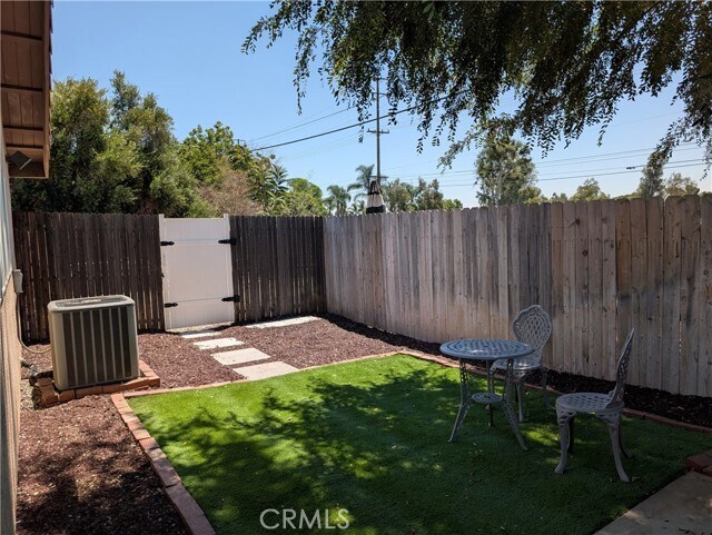 Building Photo - 11377 Buckskin Ave