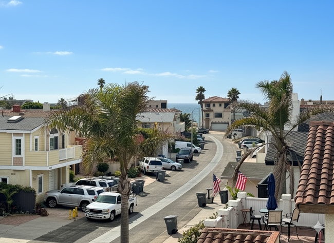 Building Photo - Oxnard Shores: Huge Rooftop Deck w/Ocean Views!