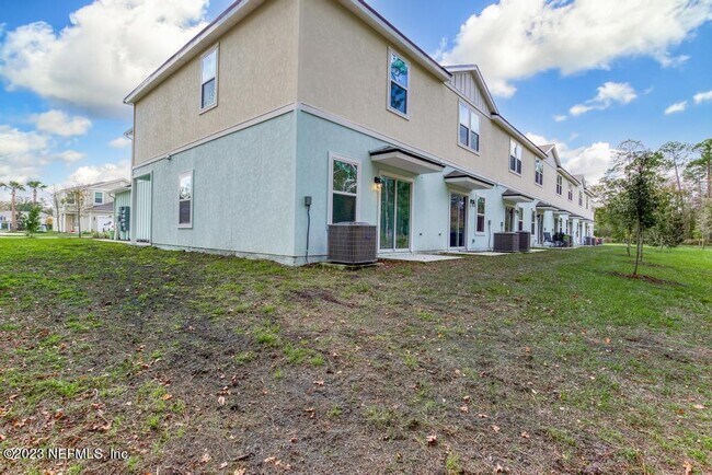 Building Photo - 279 Talulla Trl