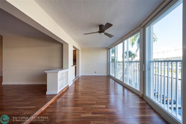 Building Photo - 3101 NE 47th Ct