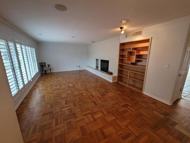 Building Photo - 11129 Lake Butler Blvd