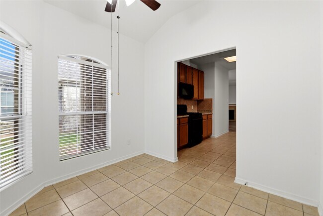 Building Photo - 18427 Grove Brook Ln