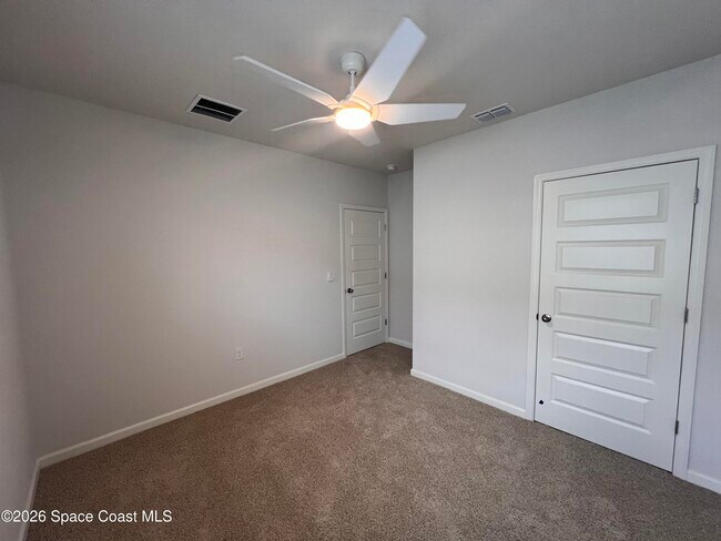 Building Photo - 1394 Garabaldi Cir SE