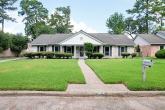 Building Photo - 5814 Old Lodge Dr