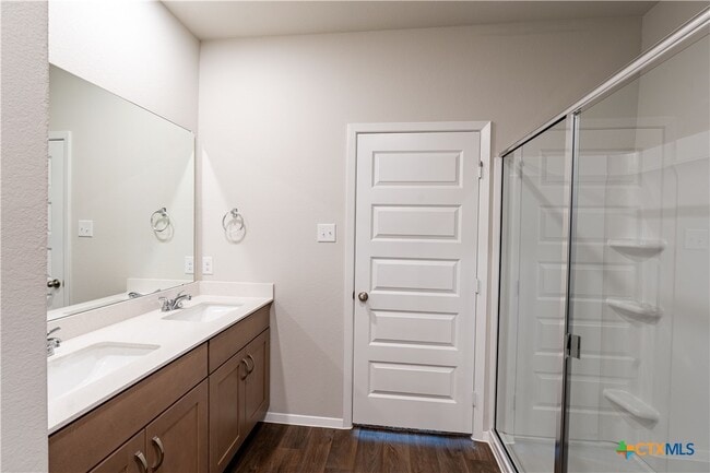 Building Photo - 11513 Murano Dr