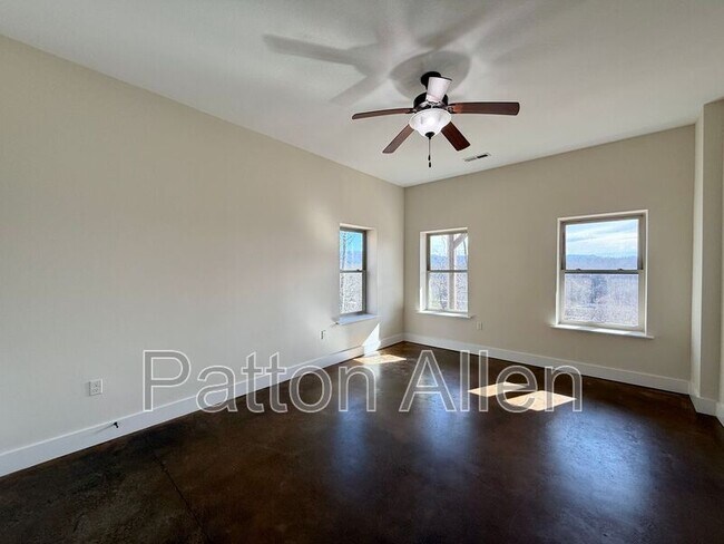 Building Photo - 12 Conscious Way