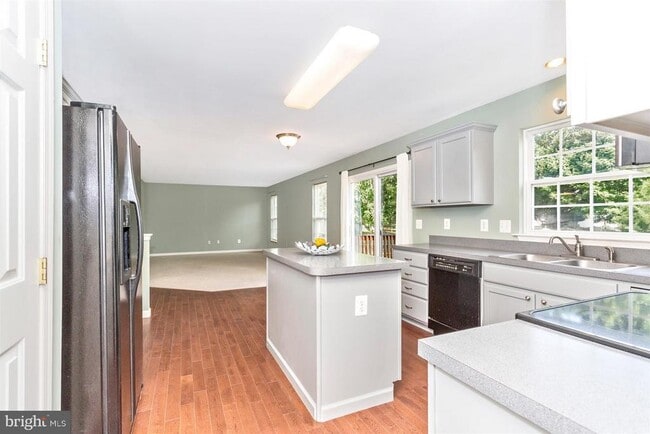 Building Photo - 2105 Twin Peaks Ct