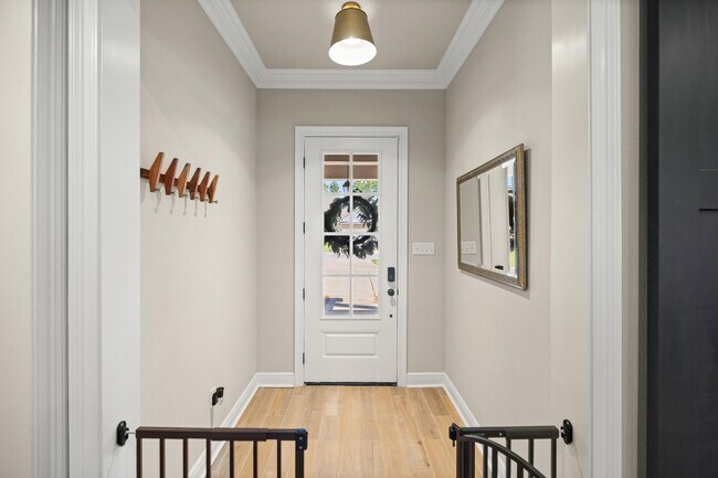 Building Photo - 212 Blaze Blvd