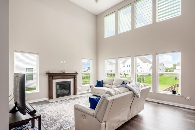 Building Photo - 3387 Logsdon Lp