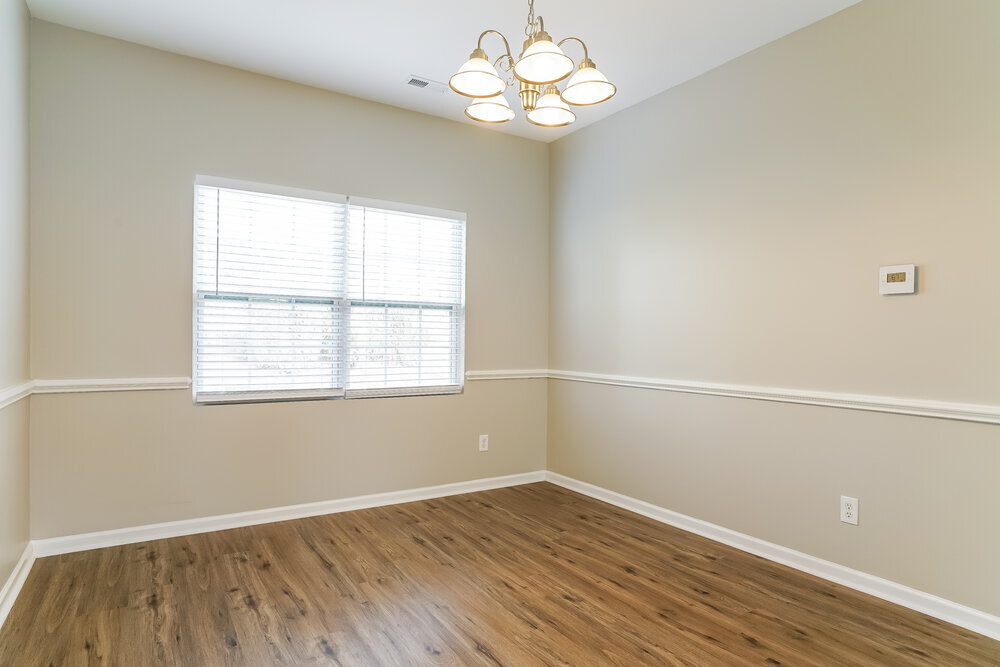 Building Photo - 4709 Alenja Ln
