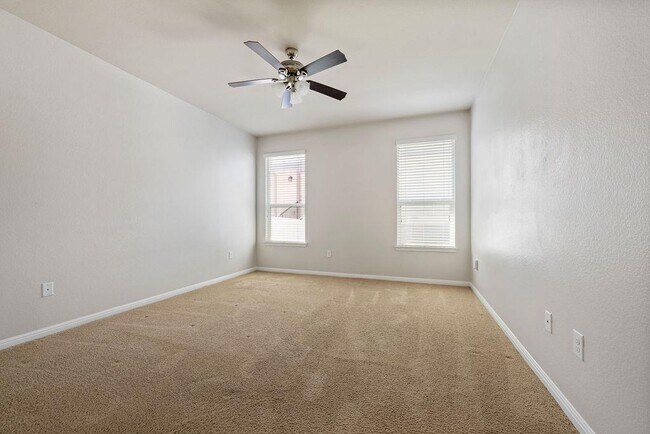 Building Photo - 711 Katmai Cir