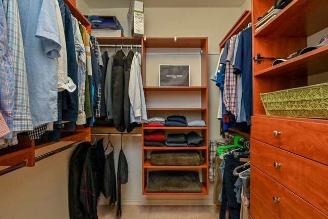 Building Photo - 14206 Jade Cove Dr