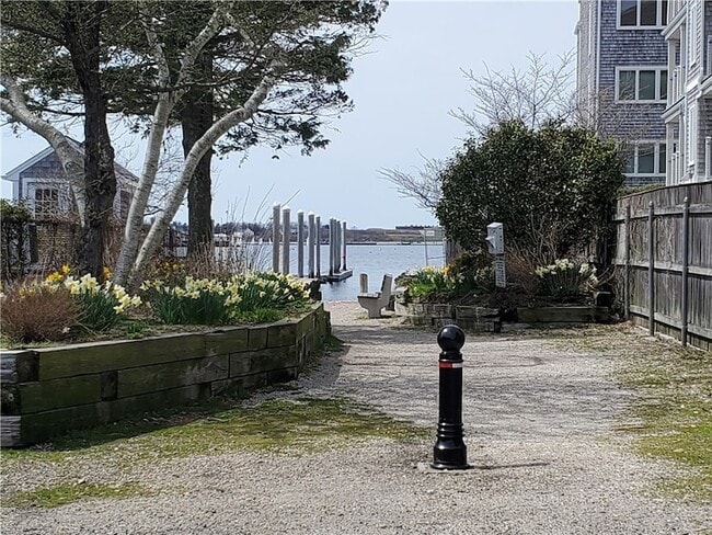 Building Photo - 31 Coddington St