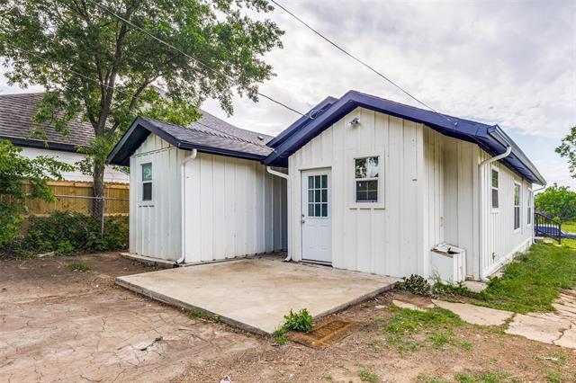 Building Photo - 5118 Blackmore Ave