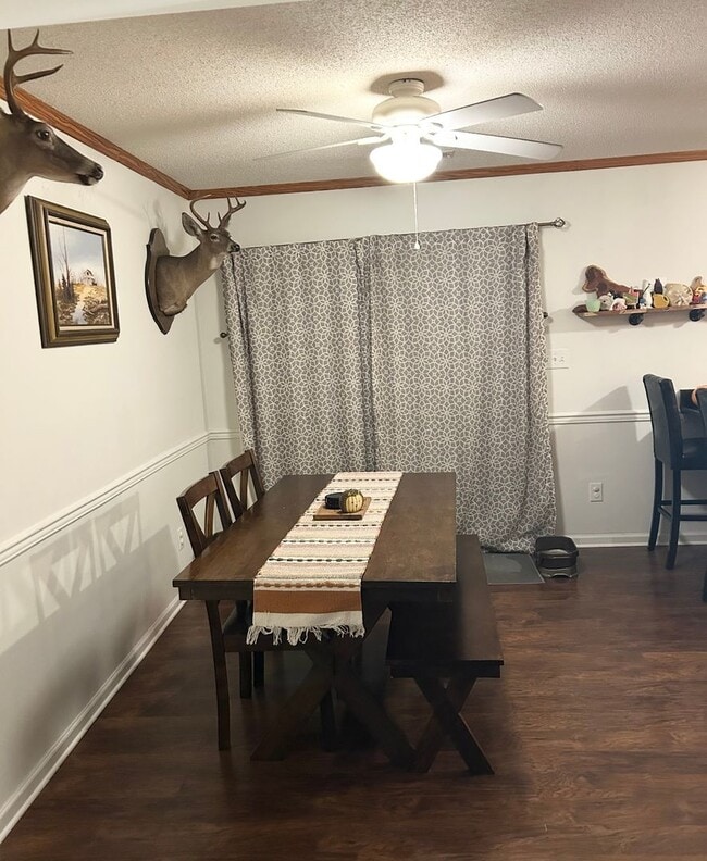 Building Photo - 200 Dramtree Dr