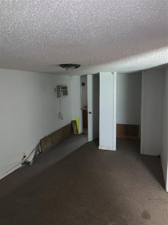 Building Photo - 4909 Higgins St