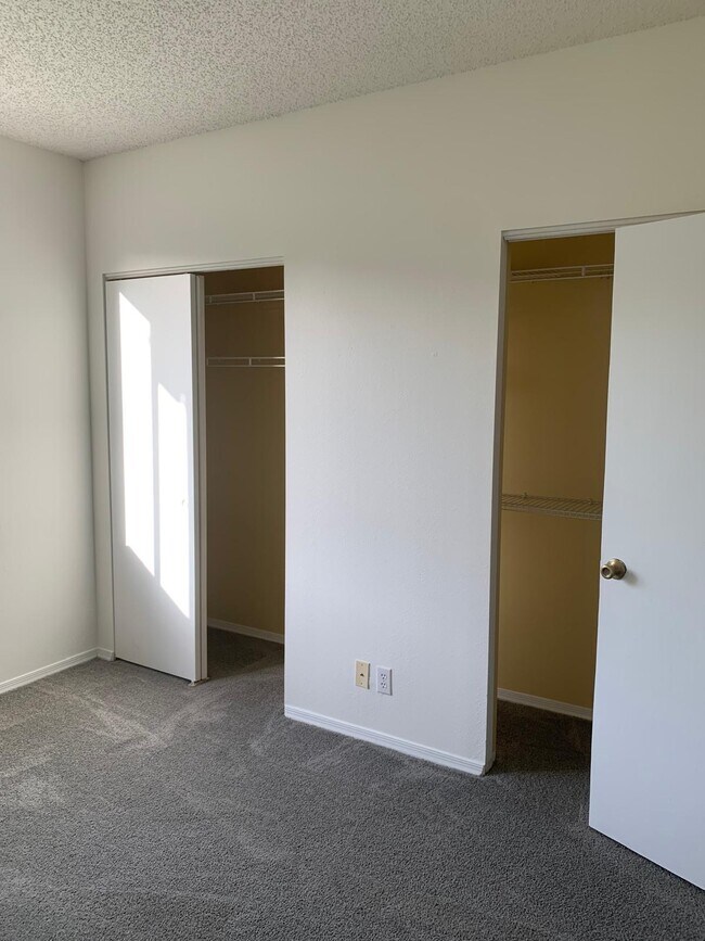 Building Photo - 8110 San Carlos Cir