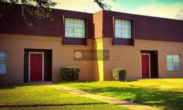 Building Photo - 2452 Buffalo Gap Rd