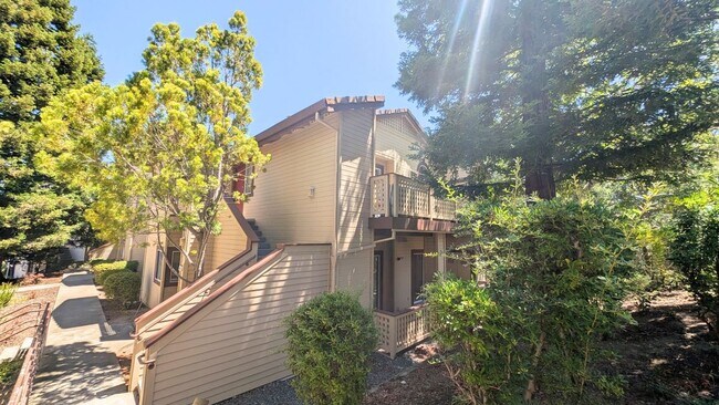 Building Photo - 143 Tuscany Ct