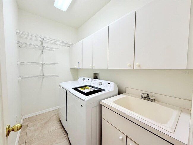 Building Photo - 14606 Coral Berry Dr