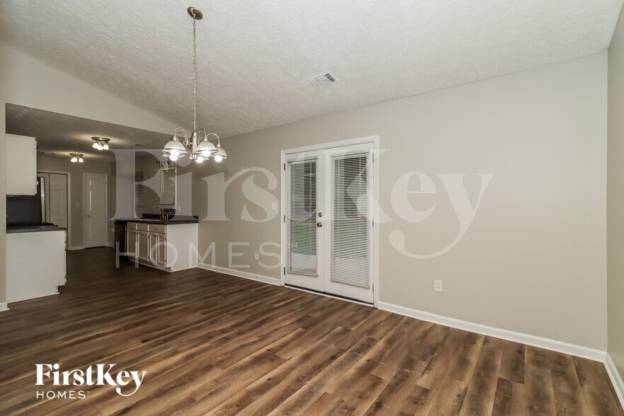 Building Photo - 3765 Willow Ridge Rd