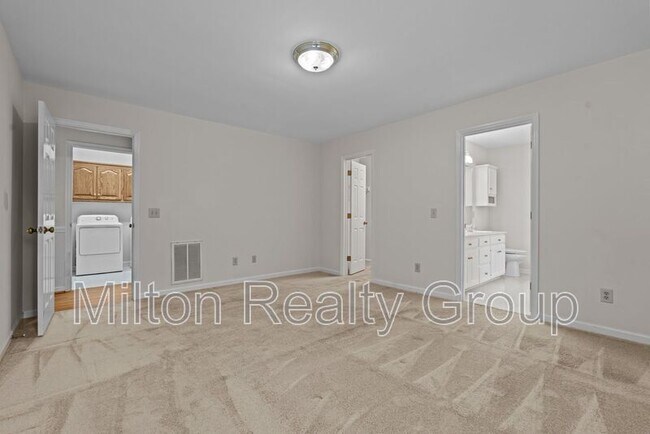 Building Photo - 464 Tirzah Dr