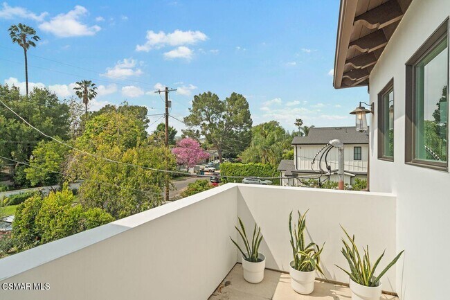 Building Photo - 12727 Landale St