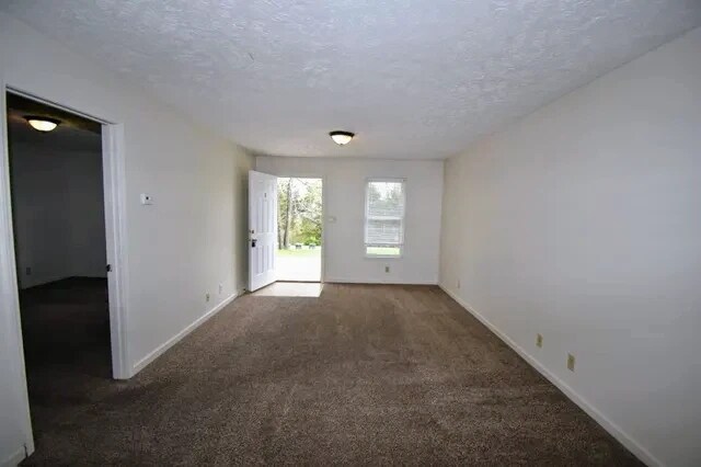 Building Photo - 178 Hadley Dr