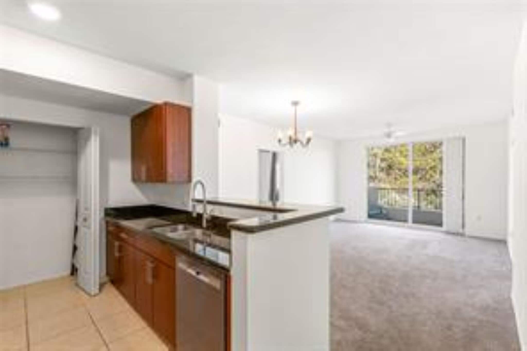 Building Photo - 2421 NE 65th St