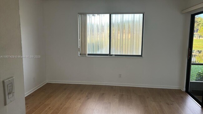 Building Photo - 3 Finsbury Ln