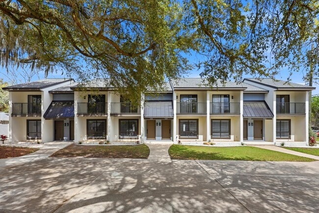 Building Photo - 1331 Cedar St