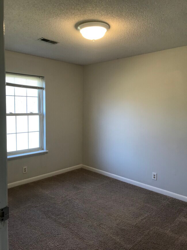 Bedroom 2 - 723 Mercer Dr