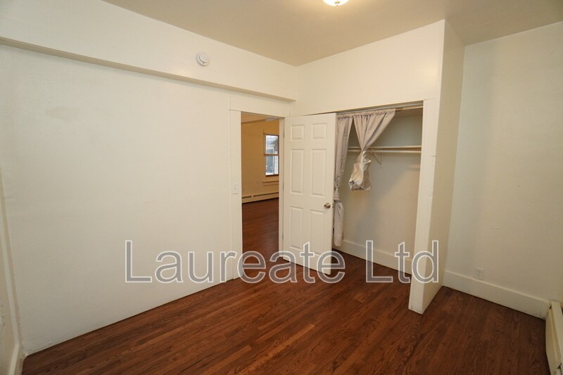 Building Photo - 1440 Kenton St