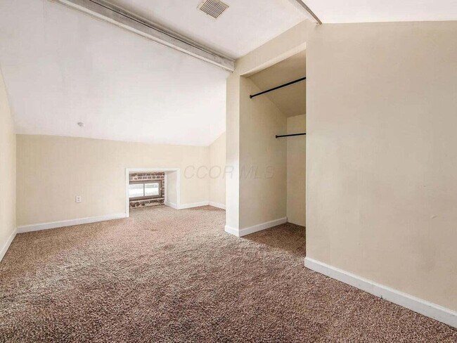 Building Photo - 41 Kings Ct