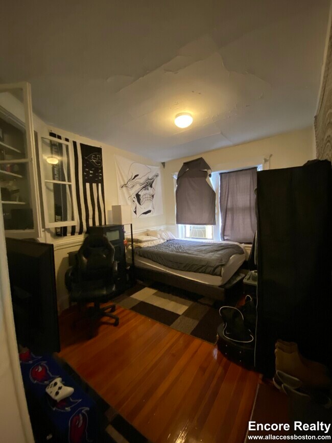 Building Photo - 7 Mt Hood Rd